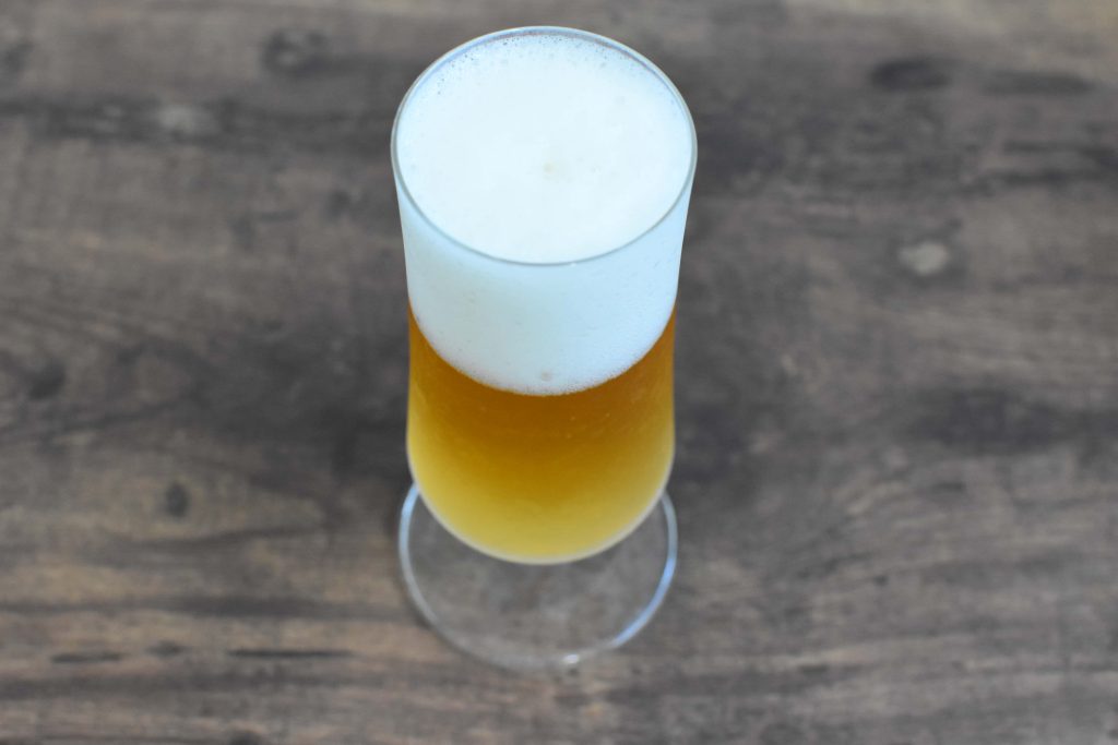 ド 本格ラガービールの泡３